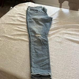 Levi skinny jeans
